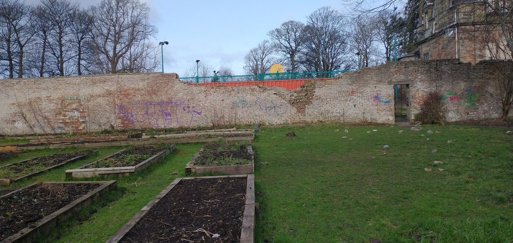 Gracemount Community Garden South Facing Wall